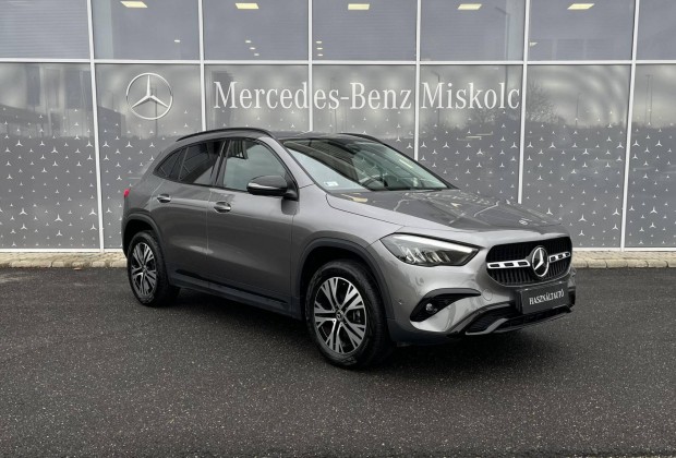 Mercedes-Benz GLA 180 Progressive Line 7G-DCT ...