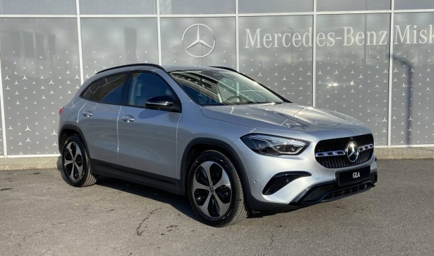 Mercedes-Benz GLA 200 7G-DCT Mild hybrid drive...