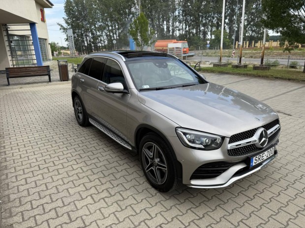 Mercedes-Benz GLC 300 d 4Matic 9G-Tronic AMG