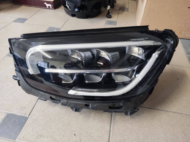 Mercedes-Benz GLC ( X253 / C253 FACE-LIFT ) bal Full LED fnyszr