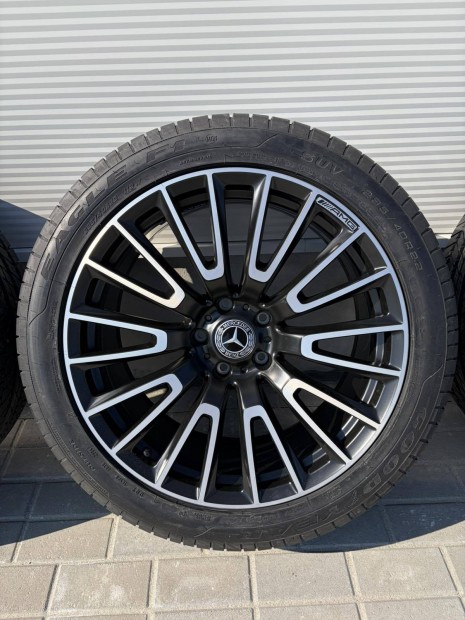 Mercedes-Benz G 63 AMG felni ny�ri gumi �j