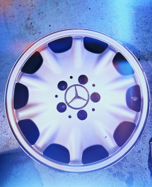 Mercedes-Benz Gyári Alufelni szett 16" (7 1/2 Jx16 H2) A2104010602