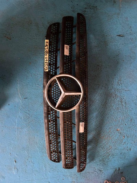 Mercedes-Benz Hűtőrács
