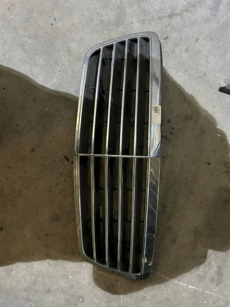 Mercedes-Benz Hűtőrács w210 avantgarde