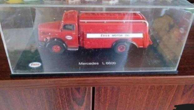 Mercedes Benz L 6600 Tankwagen ESSO "Schuco" kisauto modell 1/43 Eladó