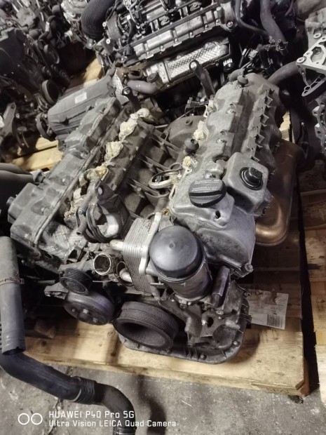 Mercedes Benz M113 5.0 V8 motor