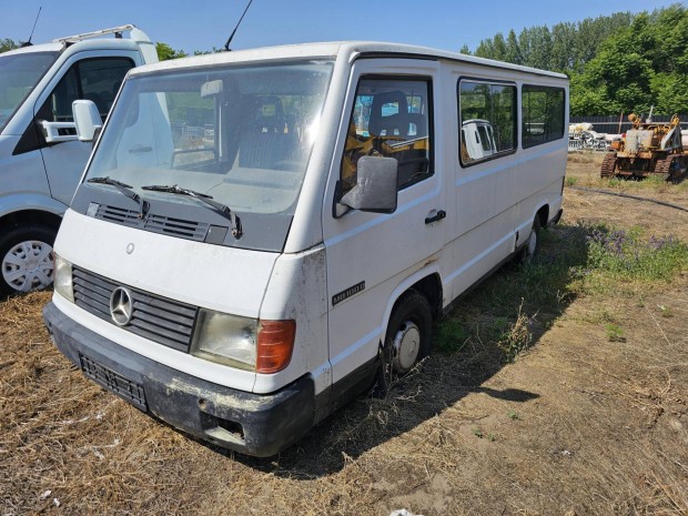 Mercedes-Benz MB100 MB 100 2.4 D 3 DB Van Belől...