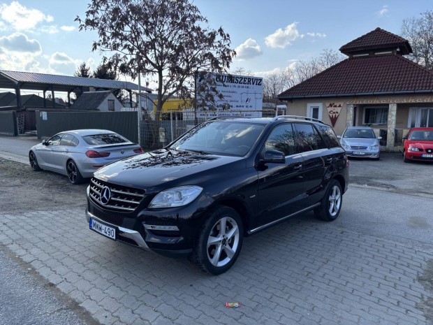 Mercedes-Benz ML 250 Bluetec (Automata)