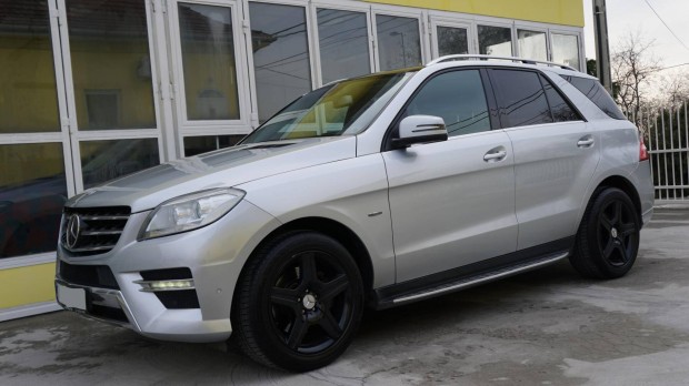 Mercedes-Benz ML 350 Bluetec (Automata)