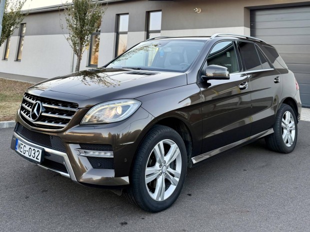 Mercedes-Benz ML 350 Bluetec (Automata) AMG//2....