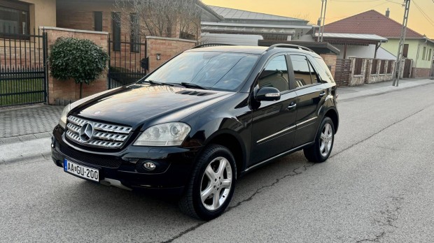 Mercedes-Benz ML-Osztly ML 320 CDI (Automata)