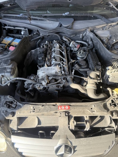 Mercedes Benz OM646 220CDI motor