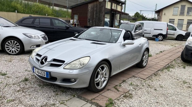 Mercedes-Benz SLK 200 Kompressor 2 kulcs. 18 AM...