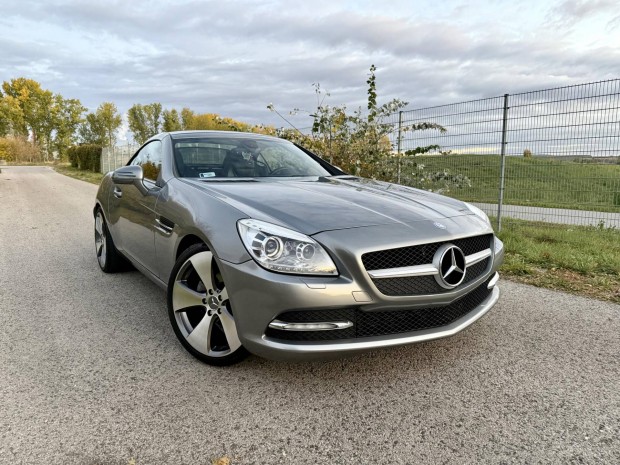 Mercedes-Benz SLK 200 Xenon - 19-es felnik - Ma...