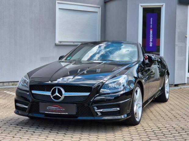 Mercedes-Benz SLK 200 (Automata) AMG kívül-belü...
