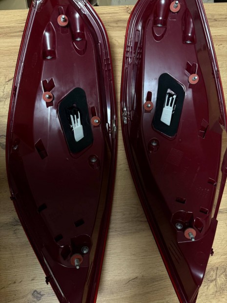 Mercedes Benz S class h�ts� l�mp�k