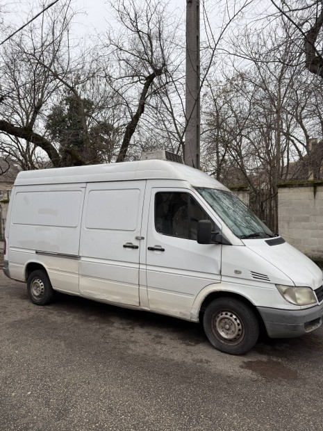Mercedes Benz Sprinter