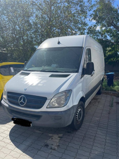 Mercedes-Benz Sprinter 313 CDI 906.635.13 E5 Hűtő