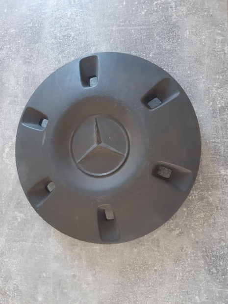 Mercedes-Benz Sprinter W906-907-910 1 db kerékagy cikkszám A9064010025
