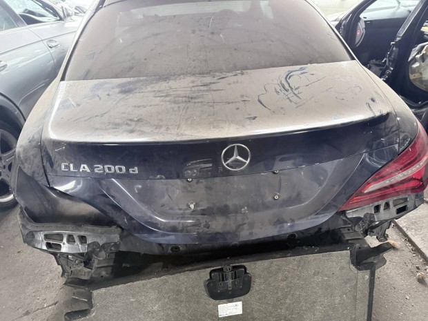 Mercedes Benz W117 CLA csomagt�r ajt�