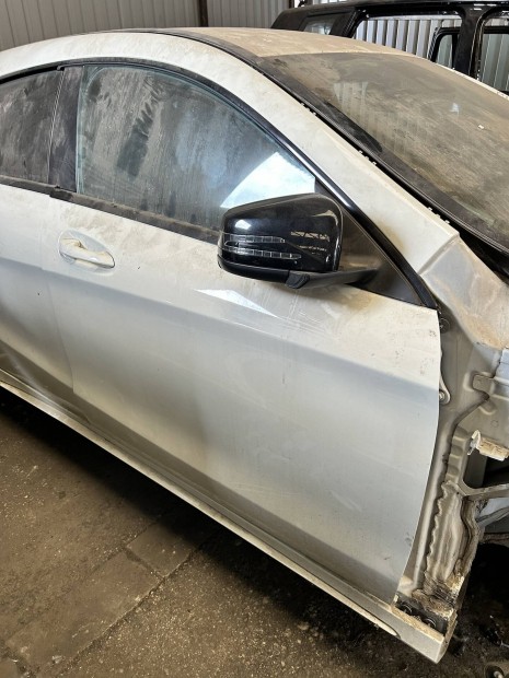 Mercedes Benz W117 CLA jobb első ajtó
