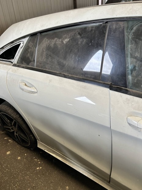 Mercedes Benz W117 CLA jobb hátaó ajtó