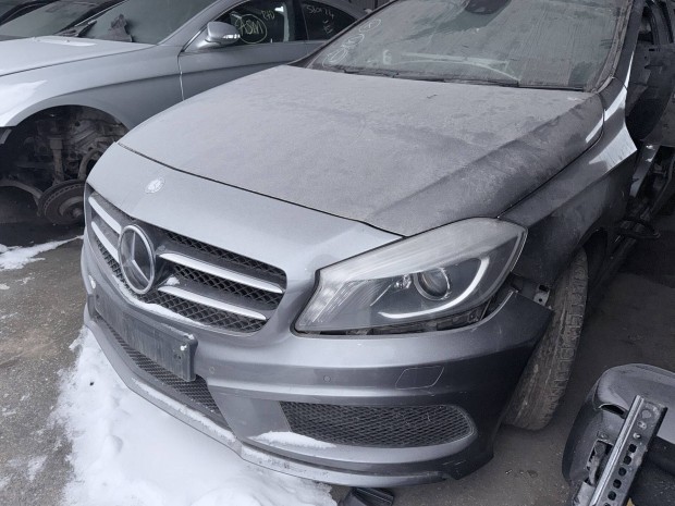 Mercedes Benz W176 A komplett csavaros eleje