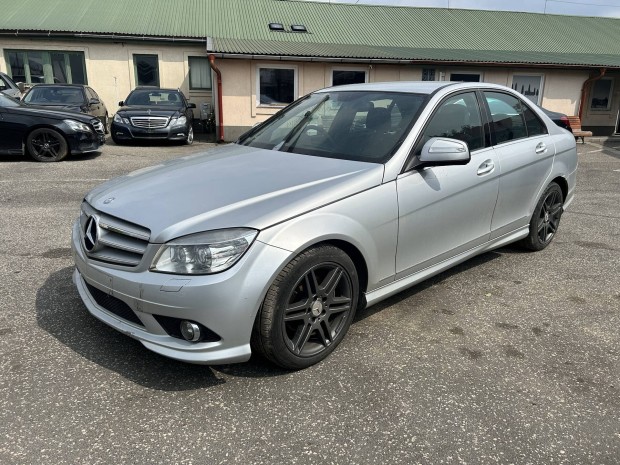 Mercedes Benz W204 C220cdi OM646811 Bontás