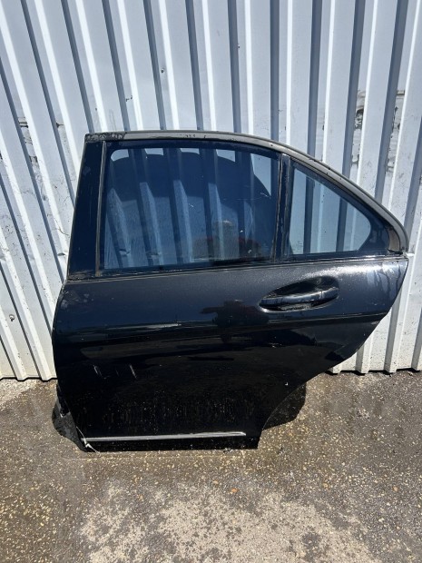Mercedes Benz W204 C bal hts ajt