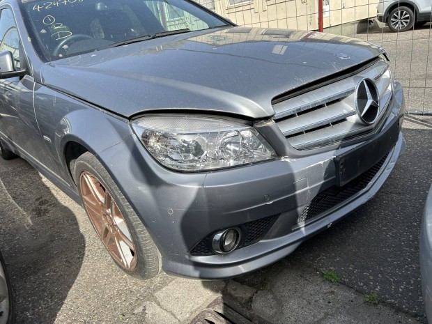 Mercedes Benz W204 C komplett csavaros eleje