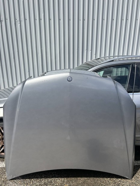 Mercedes Benz W204 C motorháztető