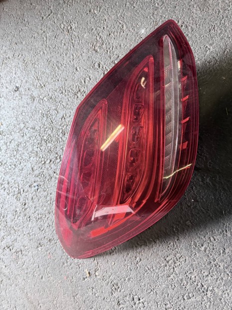 Mercedes Benz W205 C bal h�ts� l�mpa