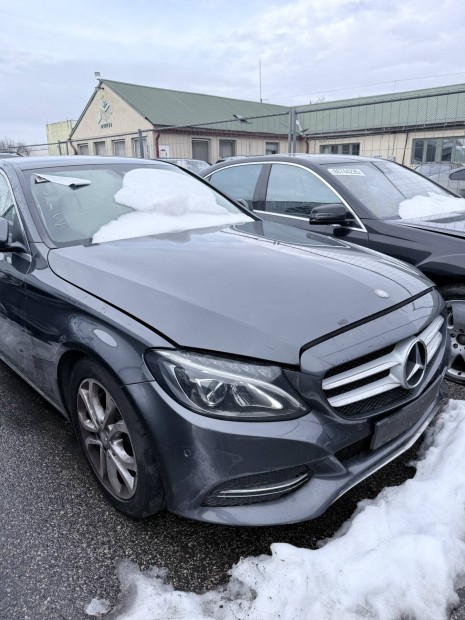 Mercedes Benz W205 C komplett csavaros eleje