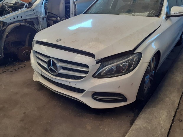 Mercedes Benz W205 C komplett csavaros eleje 