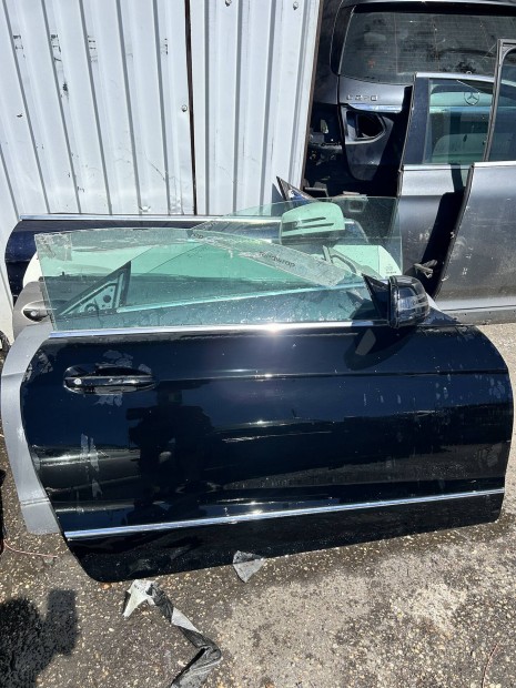Mercedes Benz W207 E coupe jobb oldali ajtó