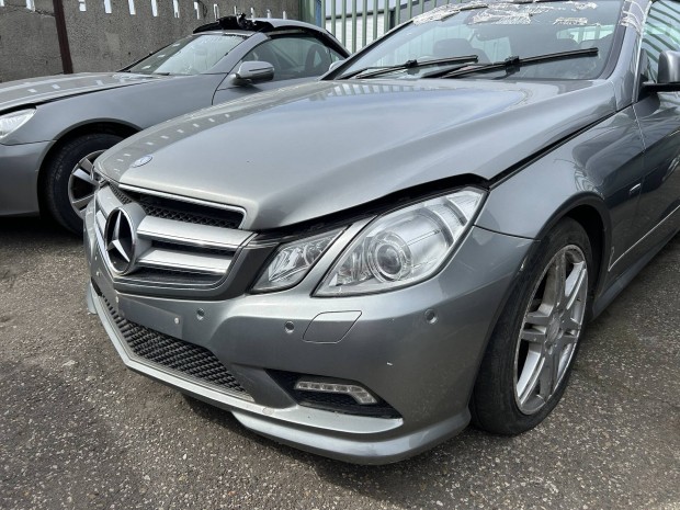 Mercedes Benz W207 E coupe komplett csavaros eleje