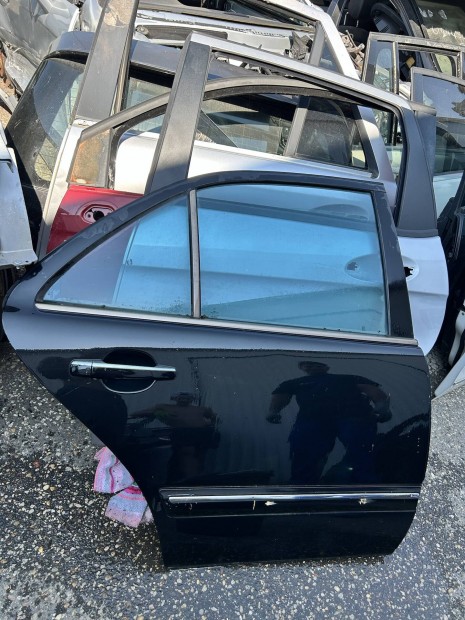 Mercedes Benz W210 E jobb hátsó ajtó
