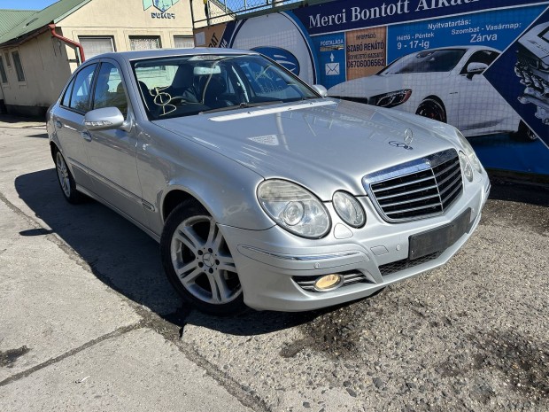 Mercedes Benz W211 E320 CDI OM642920 Bonts