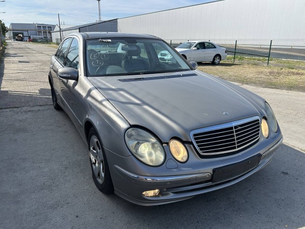Mercedes Benz W211 E320 CDI OM648 Bontás