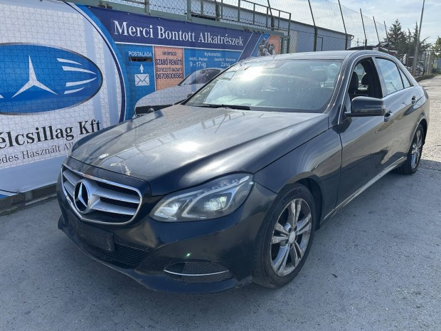 Mercedes Benz W212 E220CDI OM651924 Bontás