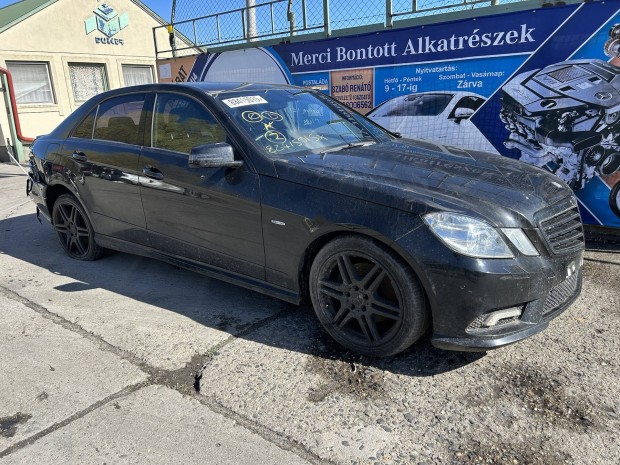 Mercedes Benz W212 E350CDI OM642852 Bonts