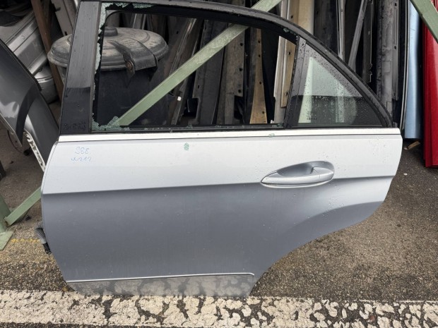 Mercedes Benz W212 E bal h�ts� 988 sz�n� ajt�