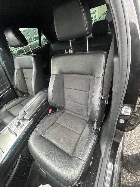 Mercedes Benz W212 E facelift bal első ülés