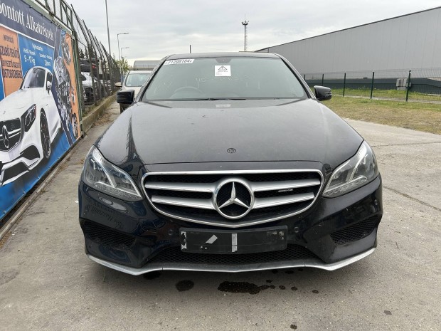 Mercedes Benz W212 E facelift komplett csavaros eleje