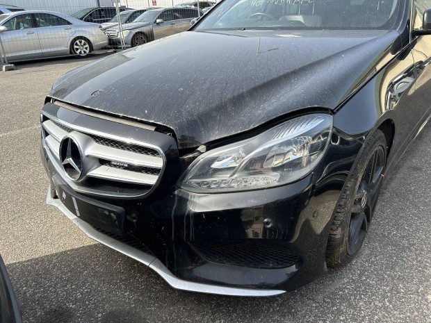 Mercedes Benz W212 E facelift komplett csavaros eleje