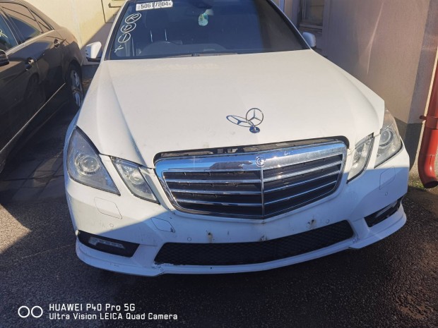 Mercedes Benz W212 E komplett csavaros eleje 