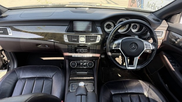 Mercedes Benz W218 CLS szed�n �l�s szett
