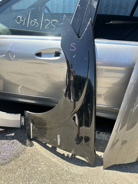 Mercedes Benz W221 S bal első sárvédő