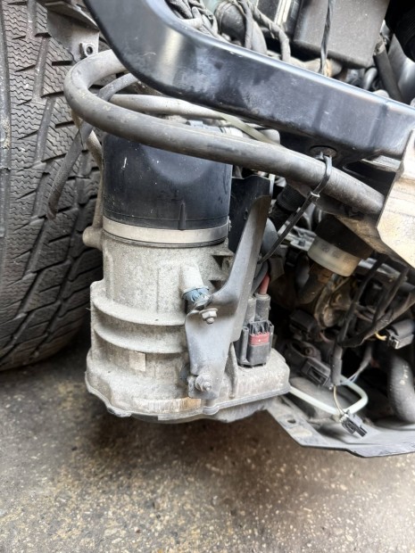 Mercedes Benz W221 S elektromos szerv� szivatty�