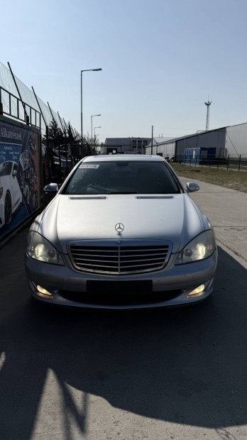 Mercedes Benz W221 S komplett eleje